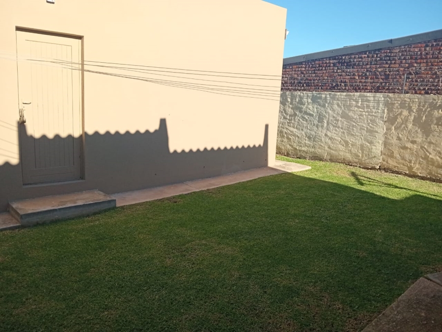 3 Bedroom Property for Sale in Wavecrest Eastern Cape